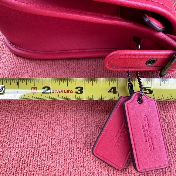 Coach glove tanned leather mini saddle bag in EUC - Picture 5 of 9